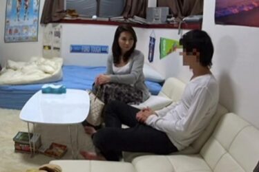 【素人妻×熟女×のぞき】若い男が大好きな熟れた人妻をお持ち帰り♪イケナイ不倫、でも若いパワーと久びりの挿入にアンアン♡イキまくり！！