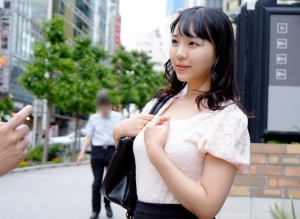 【人妻ナンパパイパン】つるまんにゴム無しでめり込む他人棒にヨガりまくって昇天する若妻