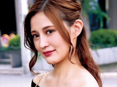 【人妻ナンパ】社長夫人なセレブ奥さんをGETし下着チェック！車内からホテル連れ込み無毛マンコに中出しするエロ不倫セックス！