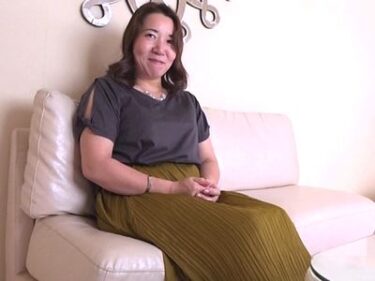【熟女】色気漂う美魔女美女人妻とエロ不倫セックス！出会い系サイトで出会った美人奥さんの肉感ボディに他人棒挿入する浮気ハメ！