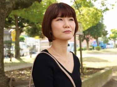 【人妻】AV男優と体験してみたい三十路美魔女美女人妻！おっとり美人が杭打ち騎乗位でエロエロに腰を振る不倫セックスハメ撮り！