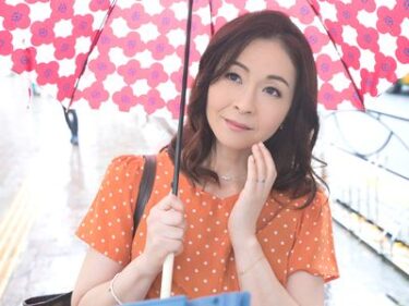 【熟女ナンパ】50代美魔女美女人妻が車内でバイブ電マ責めされ快楽堕ち⁉他人棒でハメられるおばちゃんのエロ不倫セックス！